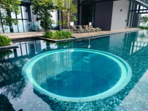 Infinity pool suite Luchentia Residence